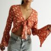 * Tobi Harper Red Brown Daisy Long Sleeve Crop Top | Crop Tops