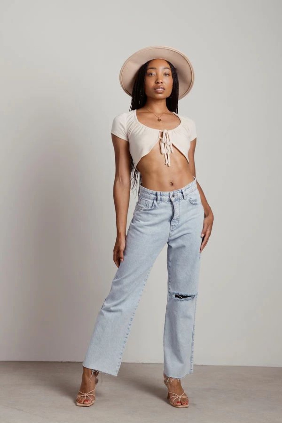 * Tobi Alice Black Center Tie Crop Top | Crop Tops