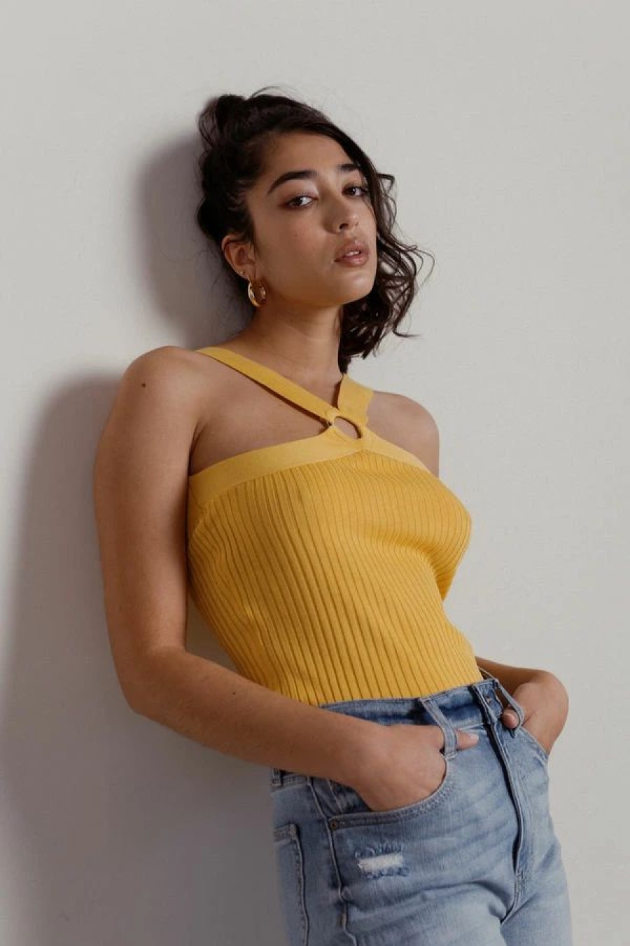 * Tobi Sweet Honey Yellow Keyhole Halter Ribbed Crop Top | Crop Tops