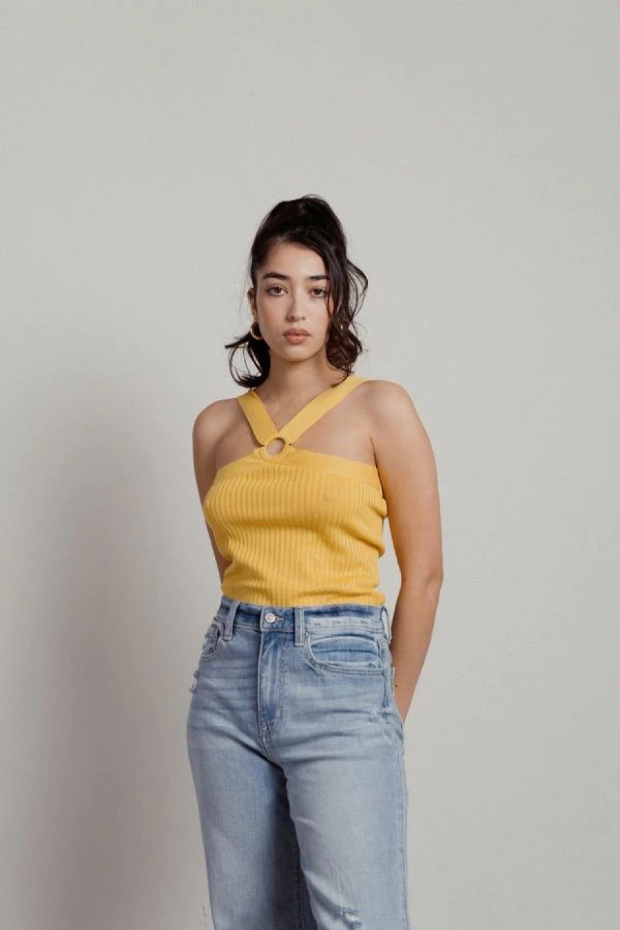 * Tobi Sweet Honey Yellow Keyhole Halter Ribbed Crop Top | Crop Tops